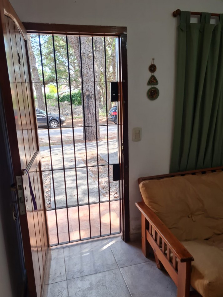 EXCELENTE TRIPLEX CON GAS NATURAL!!!!