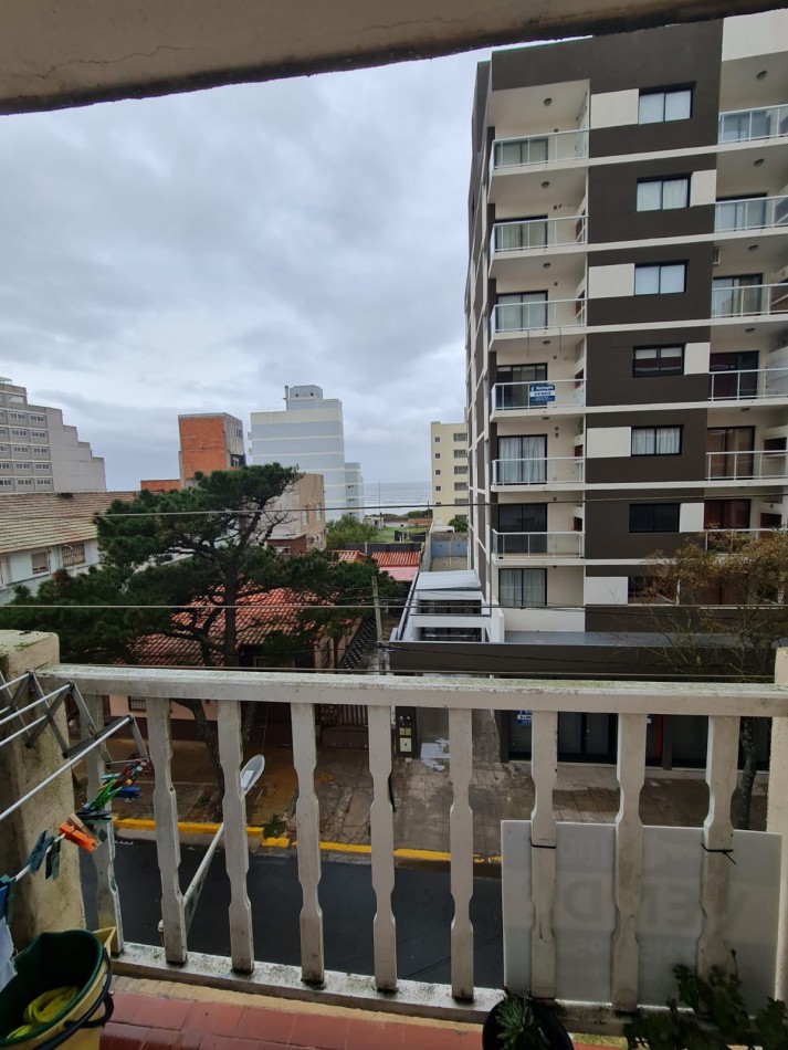 VENTA IMPERDIBLE DEPARTAMENTO CON VISTA AL MAR , CON GAS NATURAL!!!!!!