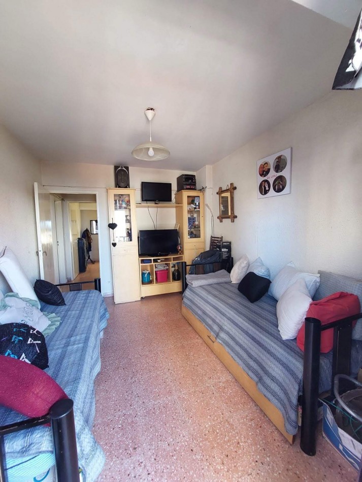 VENTA IMPERDIBLE DEPARTAMENTO CON VISTA AL MAR , CON GAS NATURAL!!!!!! MARBELLA IV