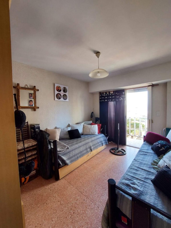 VENTA IMPERDIBLE DEPARTAMENTO CON VISTA AL MAR , CON GAS NATURAL!!!!!! MARBELLA IV