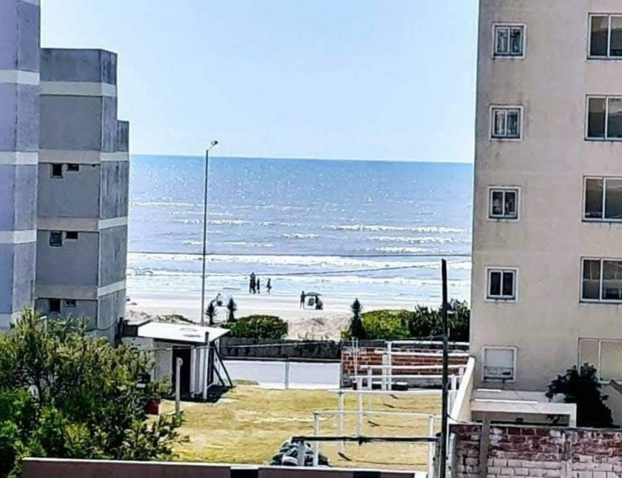 VENTA IMPERDIBLE DEPARTAMENTO CON VISTA AL MAR , CON GAS NATURAL!!!!!! MARBELLA IV